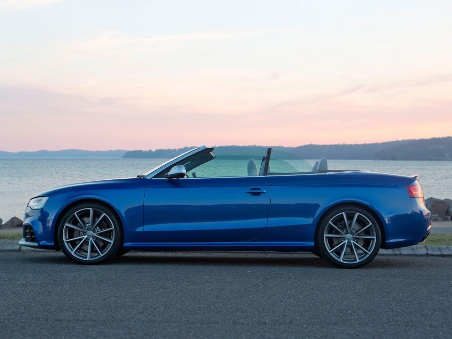  Audi RS5 Cabriolet 2013 года  (AU) (фото 13 из 19)